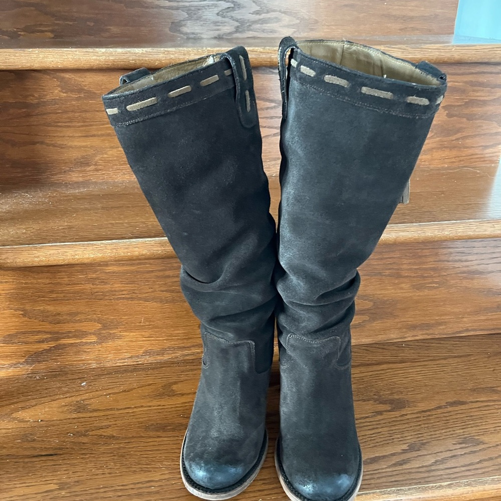 Stylish Brown Suede Heeled Boots